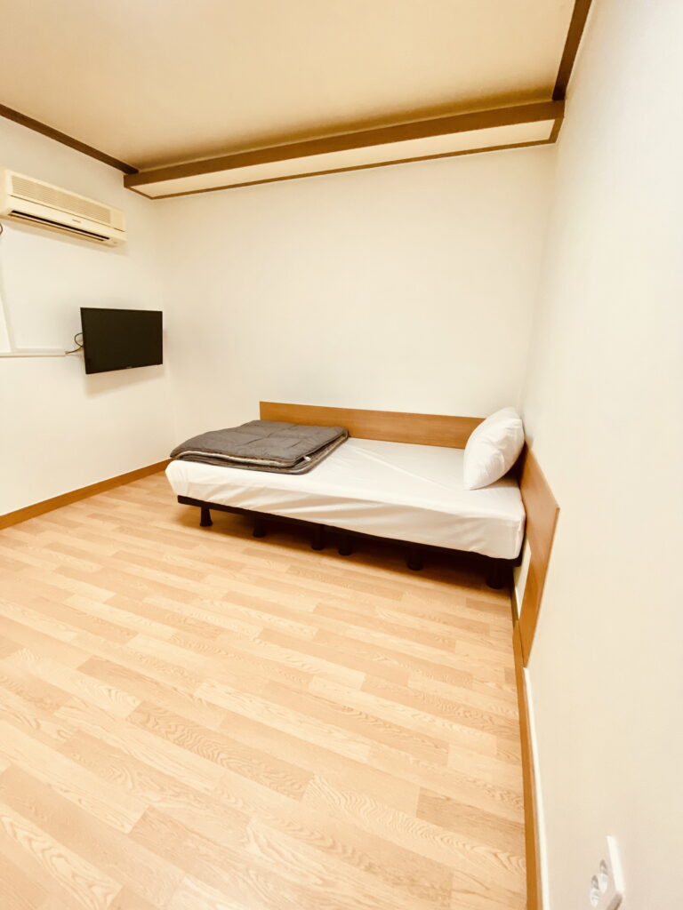 스테이라움 달방 침대