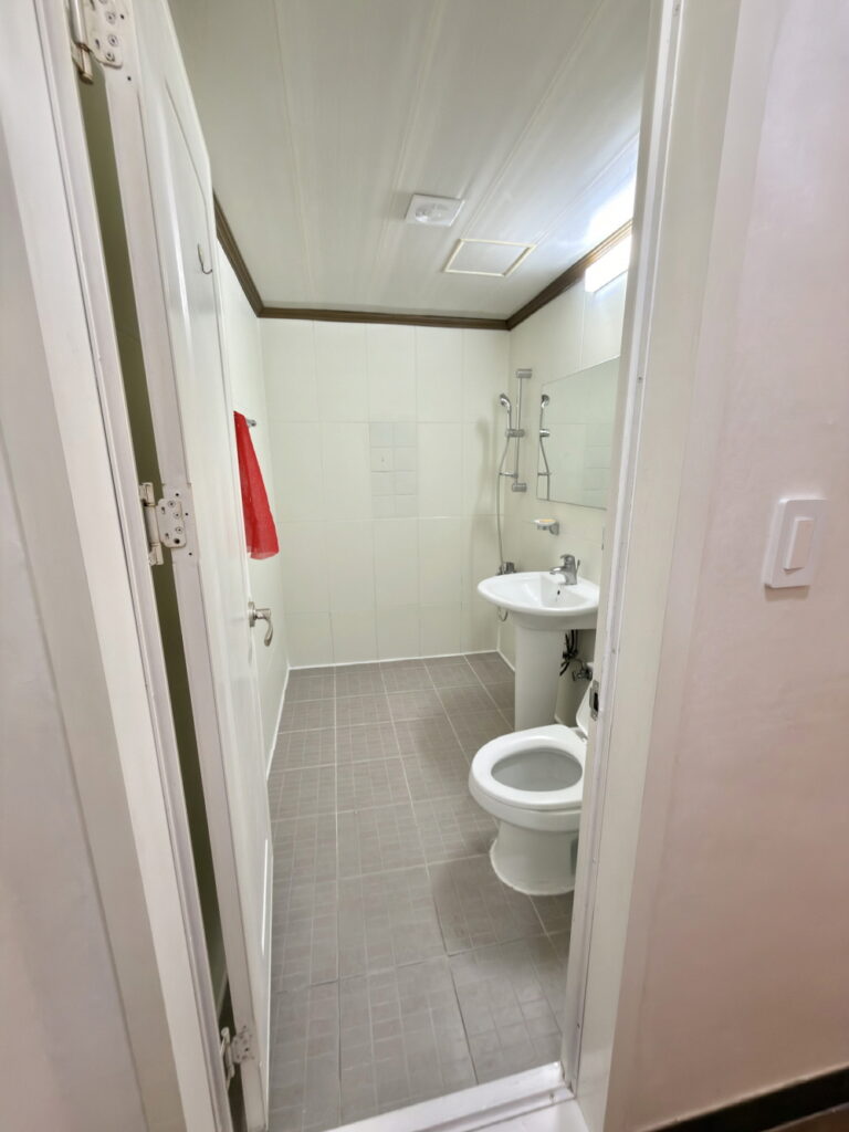 스테이라움 모텔 달방 월세 202호